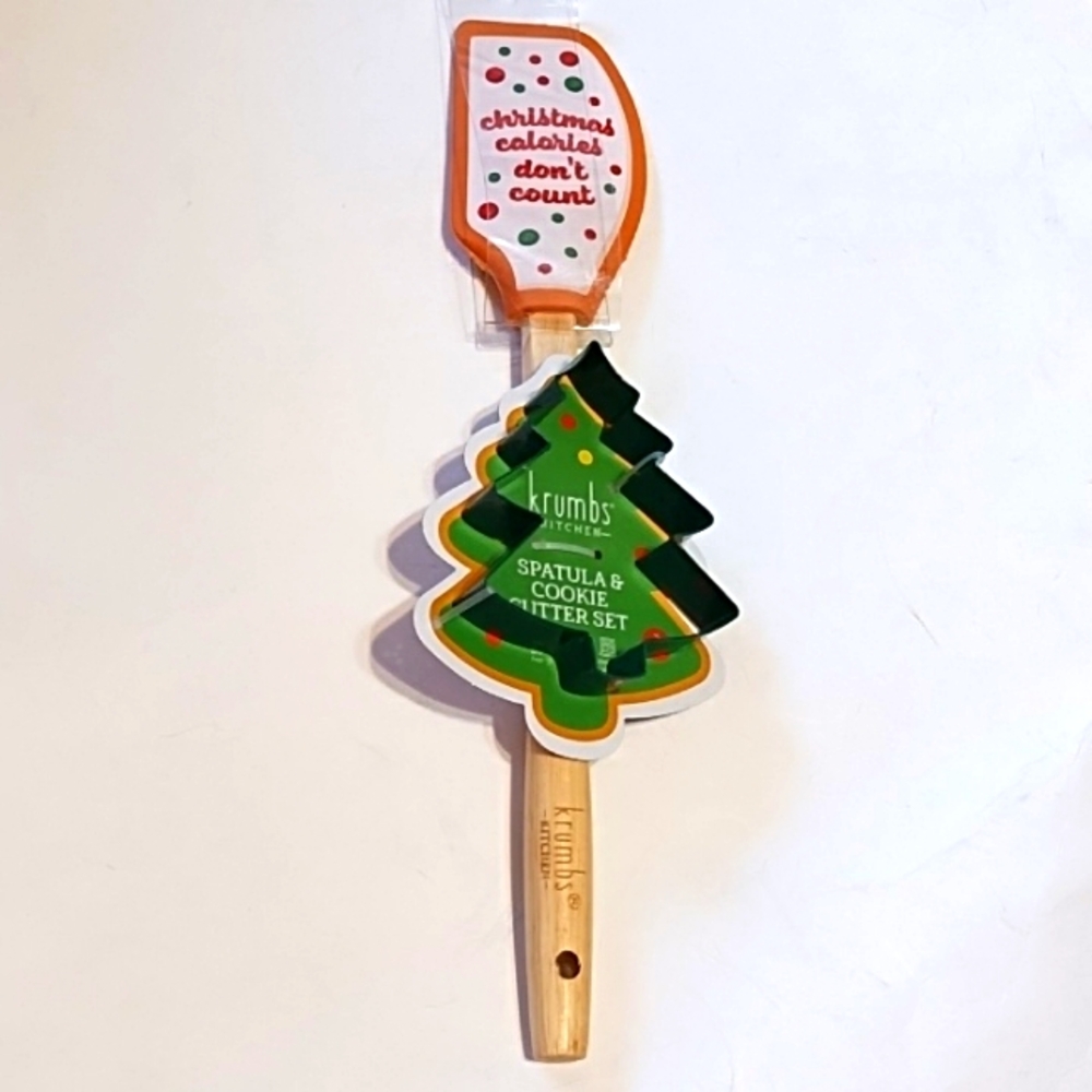 Nwt Spatula & Cookie Cutter Set (2 Piece Set)